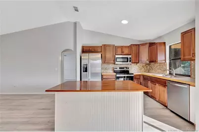 252 NW Lincoln Avenue, Port Saint Lucie, FL 34983 - Photo 7