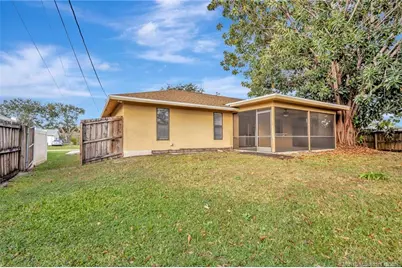 252 NW Lincoln Avenue, Port Saint Lucie, FL 34983 - Photo 31