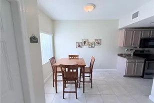 4210 Gator Trace Ave, Fort Pierce, FL 34982 - Photo 5