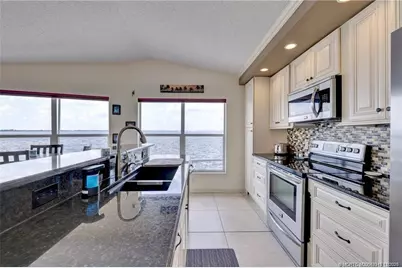 10701 S Ocean Drive #919, Jensen Beach, FL 34957 - Photo 9