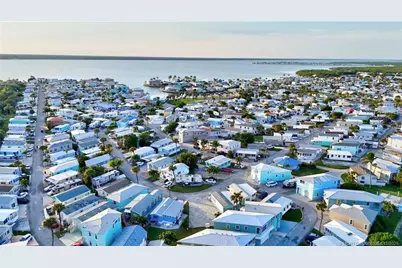 1081 Nettles Boulevard, Jensen Beach, FL 34957 - Photo 29