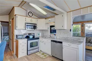 1081 Nettles Blvd, Jensen Beach, FL 34957 - Photo 15