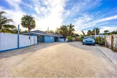 11005 S Indian River Drive, Fort Pierce, FL 34982 - Photo 31