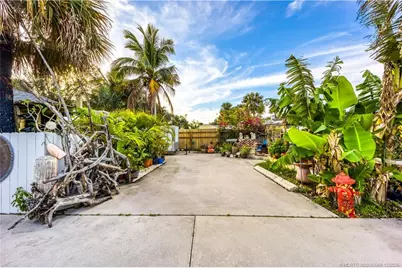 11005 S Indian River Drive, Fort Pierce, FL 34982 - Photo 5