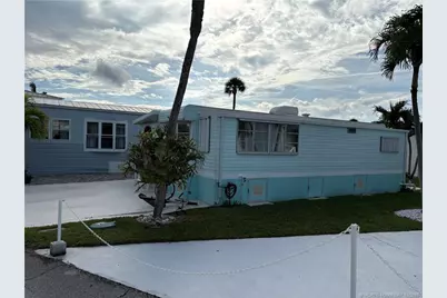 975 Nettles Boulevard, Jensen Beach, FL 34957 - Photo 3