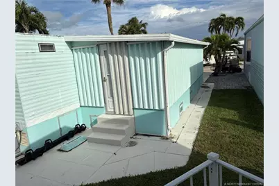 975 Nettles Boulevard, Jensen Beach, FL 34957 - Photo 5