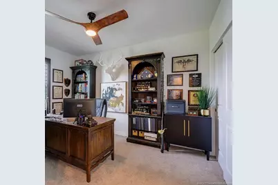 668 NE Waters Edge Lane, Port Saint Lucie, FL 34983 - Photo 13