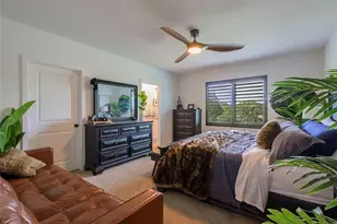 668 NE Waters Edge Ln, Port Saint Lucie, FL 34983 - Photo 9