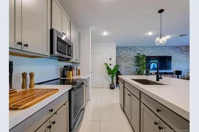 668 NE Waters Edge Lane, Port Saint Lucie, FL 34983 - Photo 3