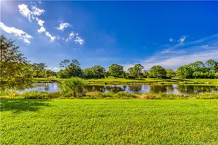 668 NE Waters Edge Ln, Port Saint Lucie, FL 34983 - Photo 19