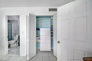 1701 Presidential Way, West Palm Beach, FL 33401 - Photo 29