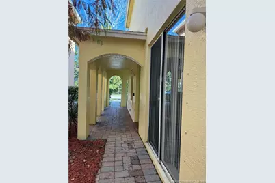 2401 SE Ruskin Drive, Port Saint Lucie, FL 34952 - Photo 3