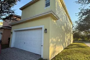 2401 SE Ruskin Dr, Port Saint Lucie, FL 34952 - Photo 5