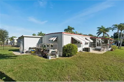 7398 SE Swan Avenue, Hobe Sound, FL 33455 - Photo 5