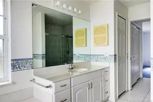 724 SE Michaels Ct, Stuart, FL 34996 - Photo 9