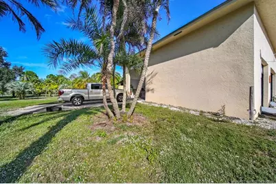 5601 SW Sunshine Farms Way, Palm City, FL 34990 - Photo 13