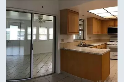 874 SW Ivanhoe Drive, Port Saint Lucie, FL 34983 - Photo 3