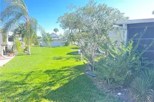 685 Nettles Blvd, Jensen Beach, FL 34957 - Photo 9