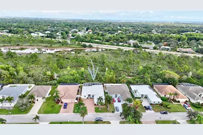 443 NW Sunflower Place, Jensen Beach, FL 34957 - Photo 51