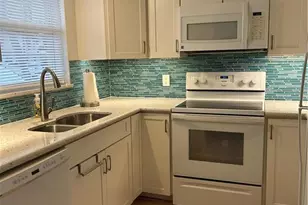 2950 SE Ocean Blvd, Stuart, FL 34996 - Photo 3