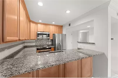 40 NE Plantation Road #306, Stuart, FL 34996 - Photo 11