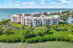 5799 NE Island Cove Way, Stuart, FL 34996 - Photo 3