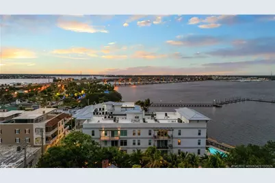 41 SW Seminole Street #206, Stuart, FL 34994 - Photo 5