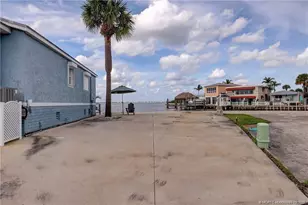 10701 S Ocean Dr, Jensen Beach, FL 34957 - Photo 3