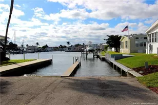 10701 S Ocean Dr, Jensen Beach, FL 34957 - Photo 13