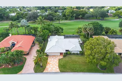 3181 SE Fairway W, Stuart, FL 34997 - Photo 3