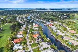 3181 SE Fairway W, Stuart, FL 34997 - Photo 9