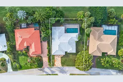 3181 SE Fairway W, Stuart, FL 34997 - Photo 11