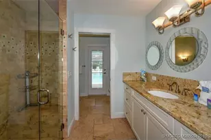 513 Gunwale Ln, Longboat Key, FL 34228 - Photo 25