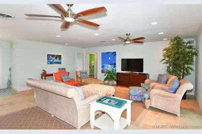 513 Gunwale Lane, Longboat Key, FL 34228 - Photo 13