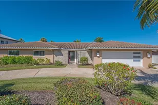 513 Gunwale Ln, Longboat Key, FL 34228 - Photo 1