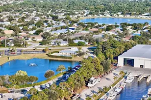 3141 SW Porpoise Cir, Stuart, FL 34997 - Photo 37