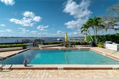 415 NW North River Drive #302, Stuart, FL 34994 - Photo 9