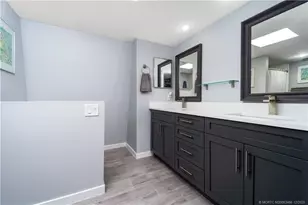 6105 SE Windsong Ln, Stuart, FL 34997 - Photo 13