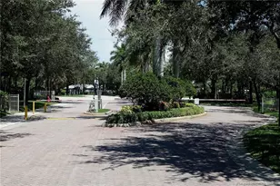 49 SE Sedona Cir, Stuart, FL 34994 - Photo 17