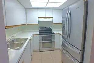 241 SW South River Dr, Stuart, FL 34997 - Photo 3