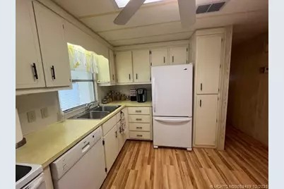 6270 S Ironwood Lane, Lantana, FL 33462 - Photo 7