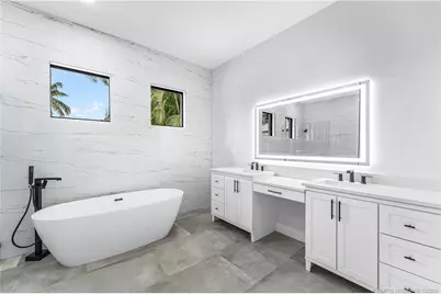 513 SW South Carolina Drive, Stuart, FL 34994 - Photo 27