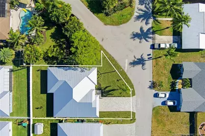 1063 NW 12th Terrace, Stuart, FL 34994 - Photo 3