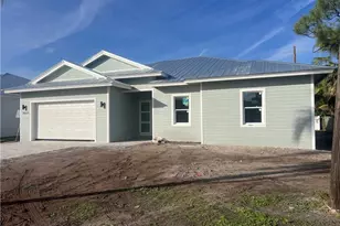 1063 NW 12th Terrace, Stuart, FL 34994 - Photo 3