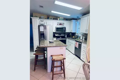 896 Nettles Boulevard, Jensen Beach, FL 34957 - Photo 5