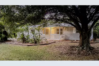 1739 SE Madison Street, Stuart, FL 34997 - Photo 5