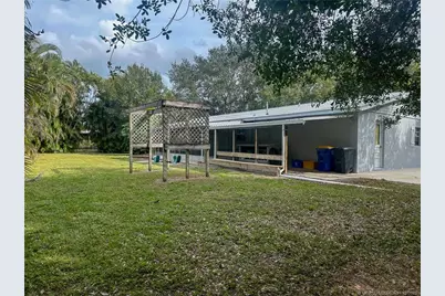 1739 SE Madison Street, Stuart, FL 34997 - Photo 35