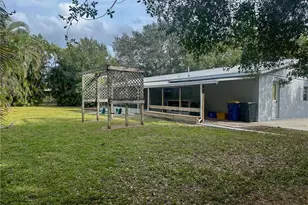 1739 SE Madison St, Stuart, FL 34997 - Photo 35
