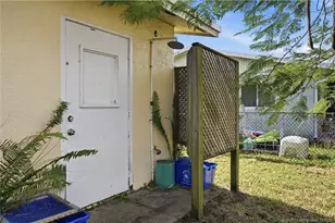 1991 SE Jackson St, Stuart, FL 34997 - Photo 13