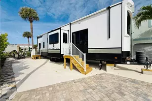 10725 S Ocean Dr, Jensen Beach, FL 34957 - Photo 3